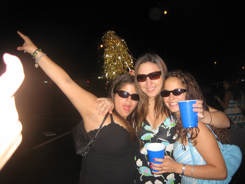 Yeah they wear sunglasses at night Apparently its the cool… Flickr