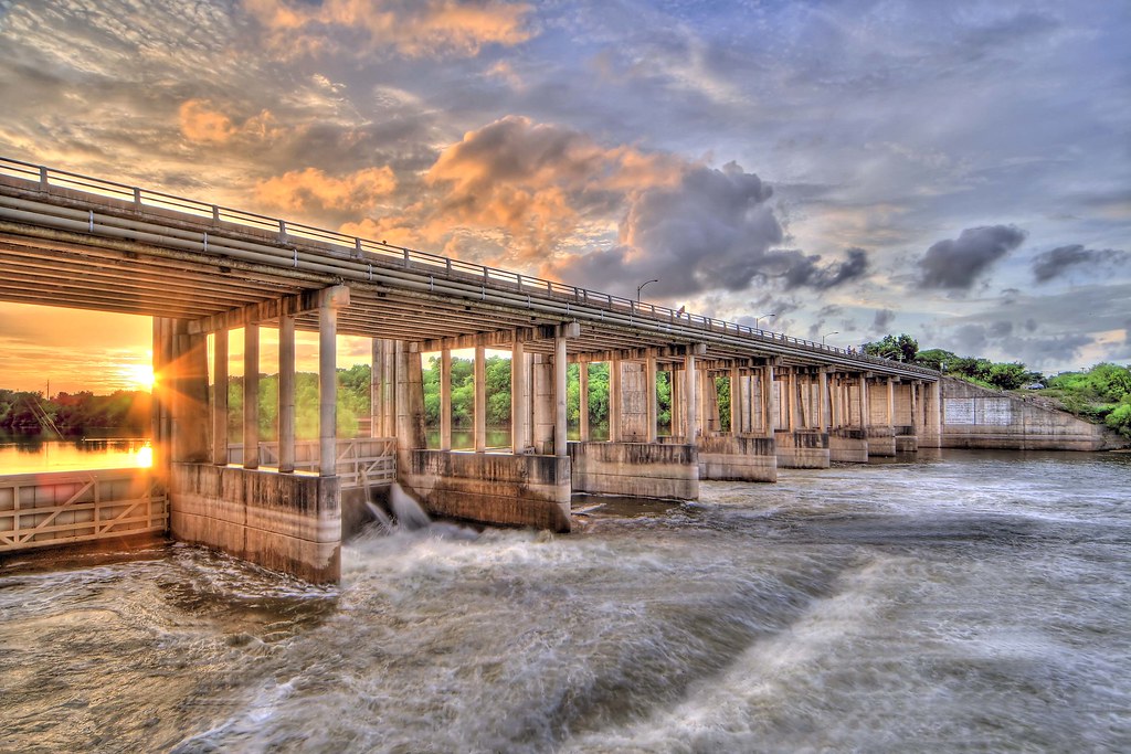 Even More Dam Photos Longhorn Dam in Austin Texas. This is… Flickr
