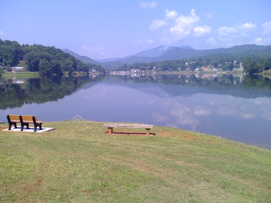 Lake Junaluska Wow such a beautiful place Jaybowalkin.c… Jason