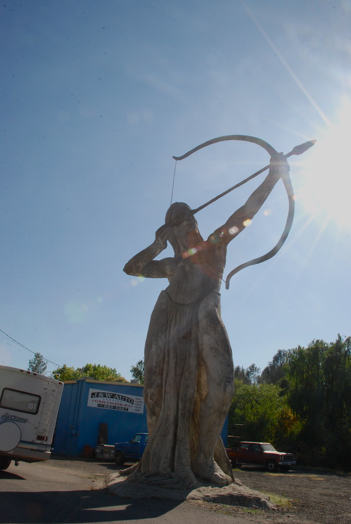 The Great Statues of Auburn, California Enormous sculpture… Flickr