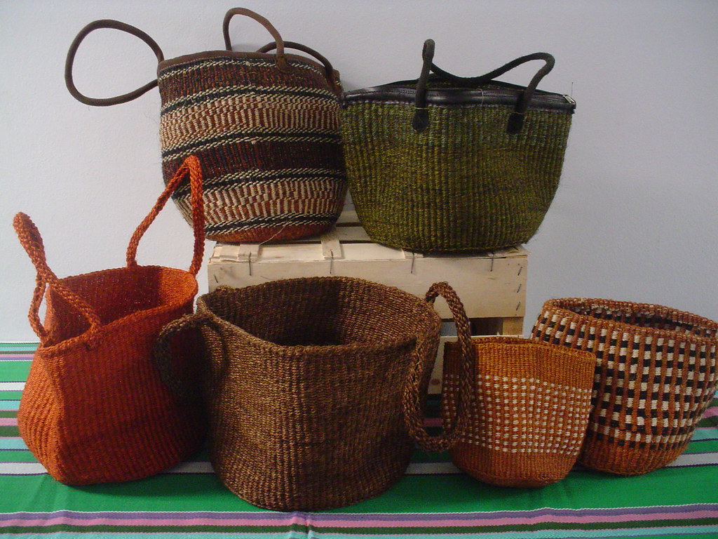 Kenyan woven basketswith and without handles www.handcraf… Flickr