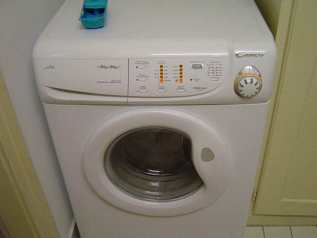 Washer Dryer combo by Candy 450 Euros Washer Dryer combo… Flickr