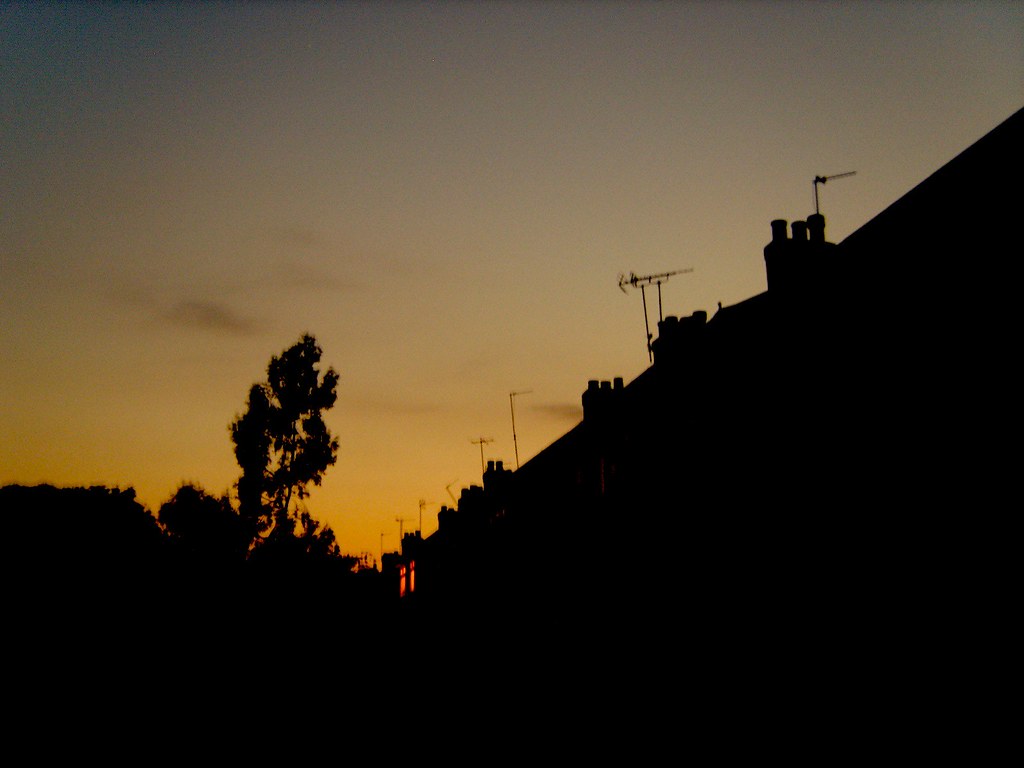 Roofs of the neighbourhood Poole Crescent neighbourhood at… Flickr