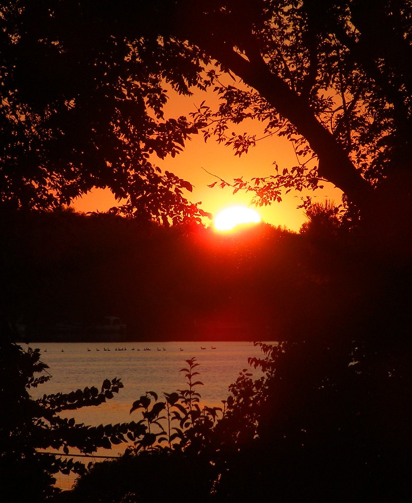 Sunset Candlewick Candlewick Lake Sept 26 2007 Robert E Flickr