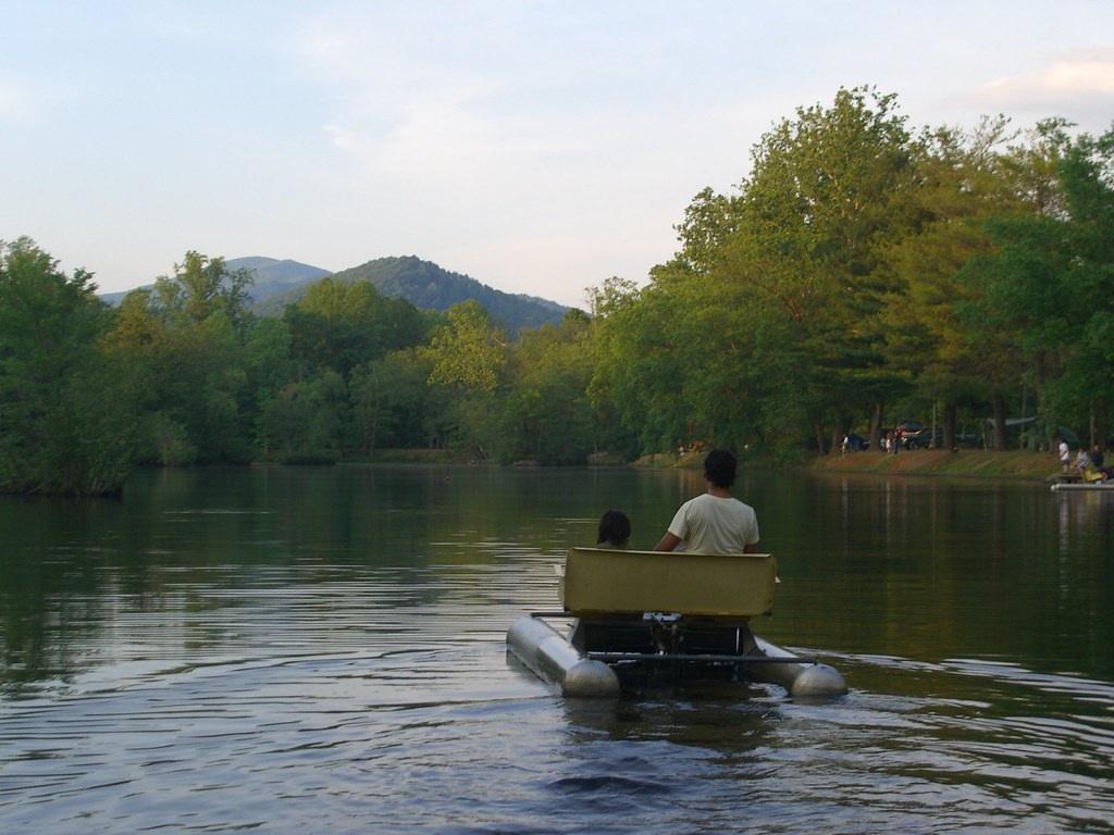 Camping, Paddle boating 2007 May KOA Asheville, NC Flickr