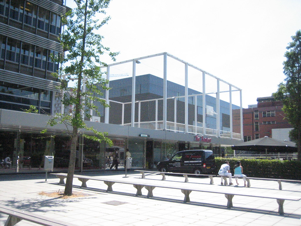 IMG_2833 Basket Bar, Utrecht University, Netherlands ahoodosu Flickr