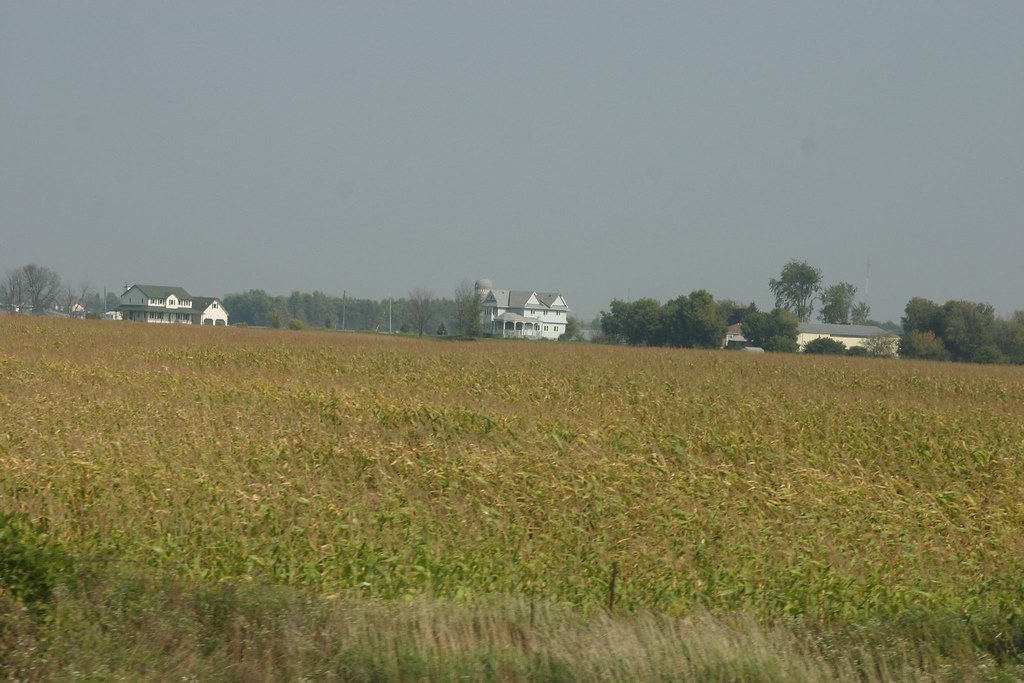 Rural Ontario 8 Rural farmland south of Ottawa. RNRobert Flickr