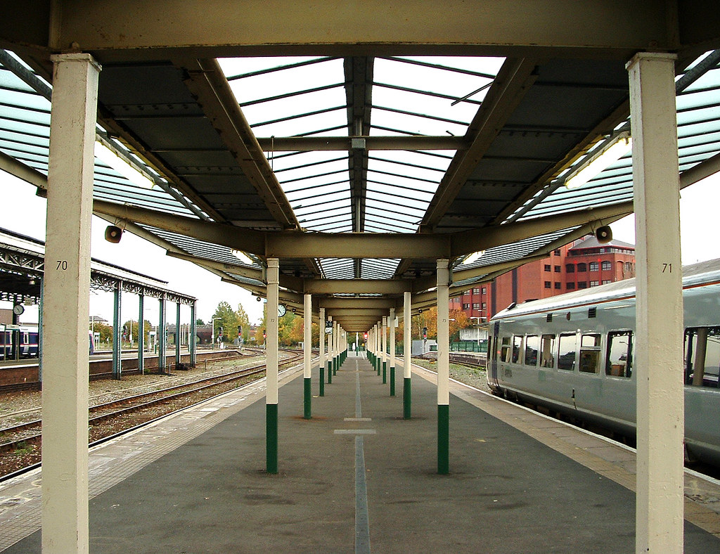 Chester railway station, platform 7a Stefan Schäfer Flickr