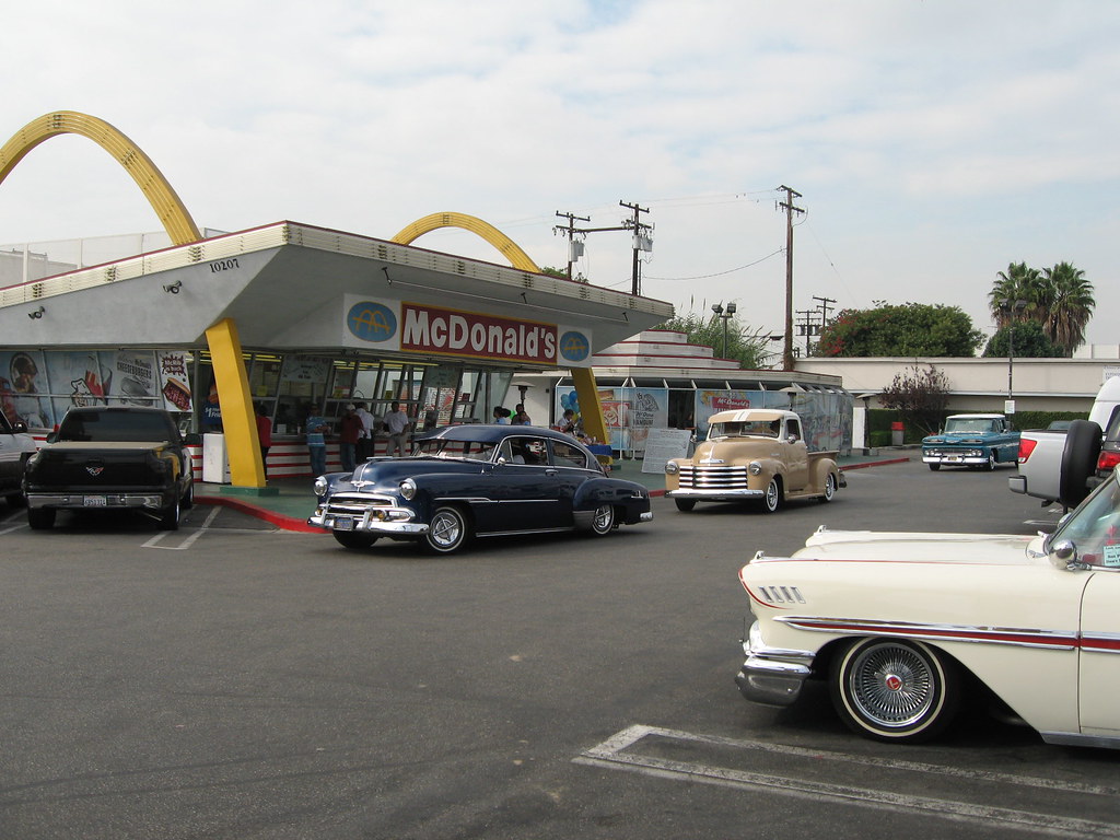 Classic cars at the Oldest McDonald's Downey, CA a photo on Flickriver