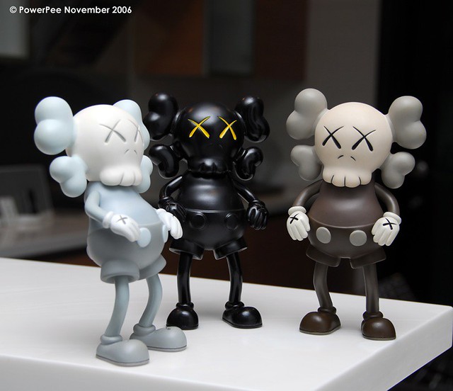 Vinyl Art Toy This is a simple piece of Vinyl toy but its … Flickr