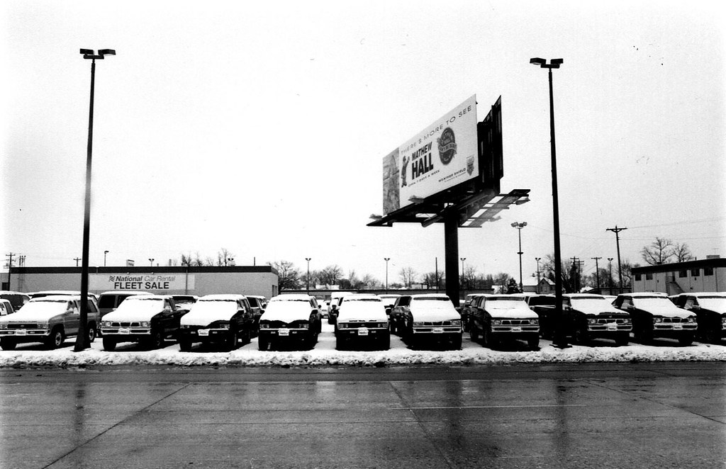 April 12, 1995 St. Cloud Miller Auto Sales, now empty and … Flickr