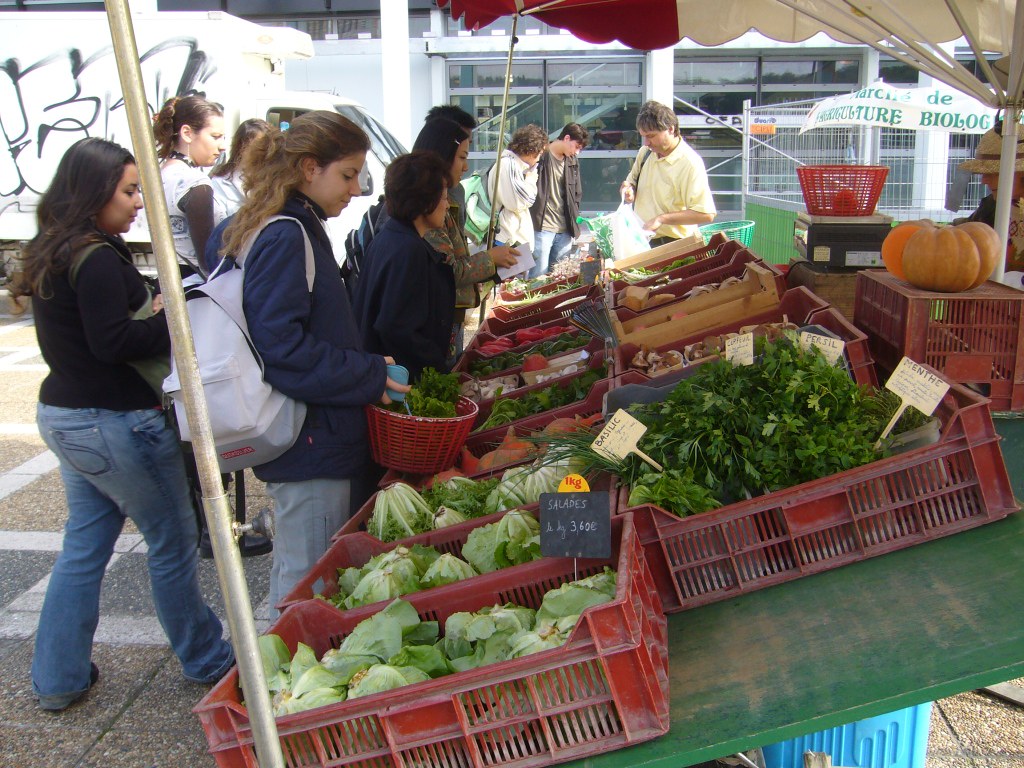 Organic market A little organic market organized on the ca… Flickr