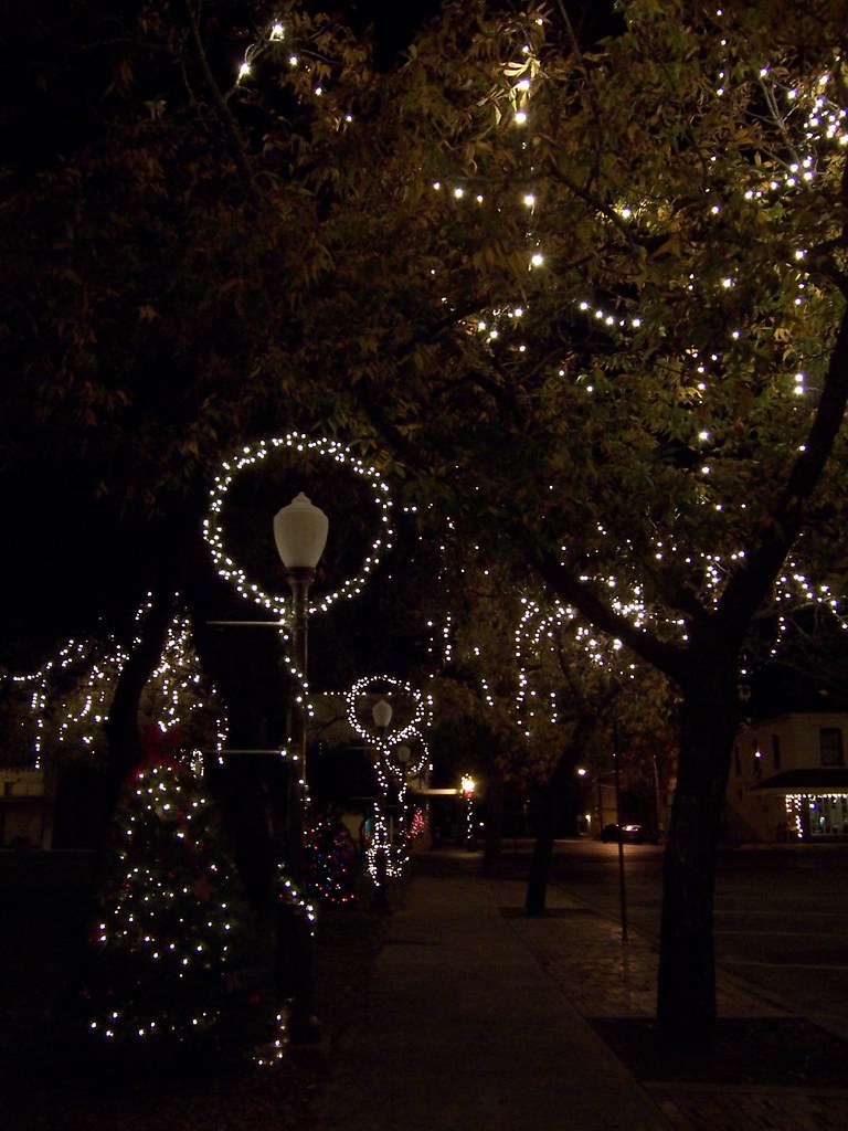 downtown Seguin Christmas 2006 Thien Gretchen Flickr
