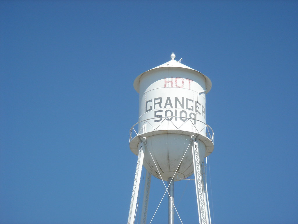 Granger "Hot" Granger, Iowa has two water towers. One is l… Flickr