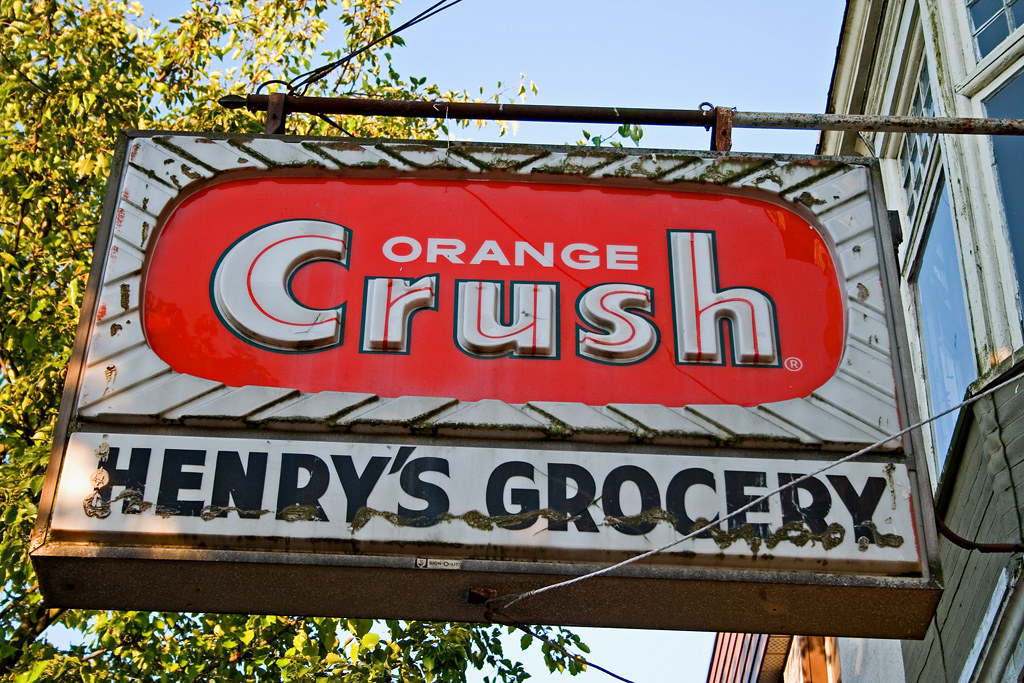 Henry's Grocery This store has been closed for years. I lo… Flickr