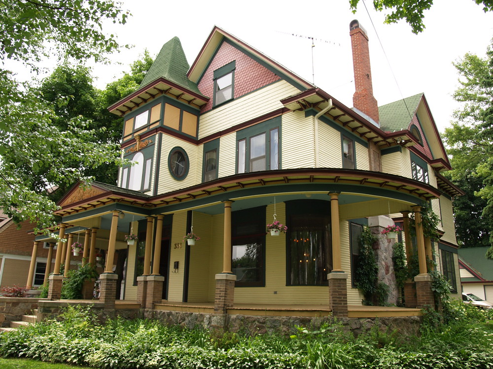 Victorian House, Woodstock, Illinois Eric Bartholomew Flickr