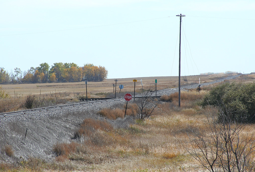 ndb36 The crossing of the BNSF Westhope Sub and the NPR Bi… Flickr