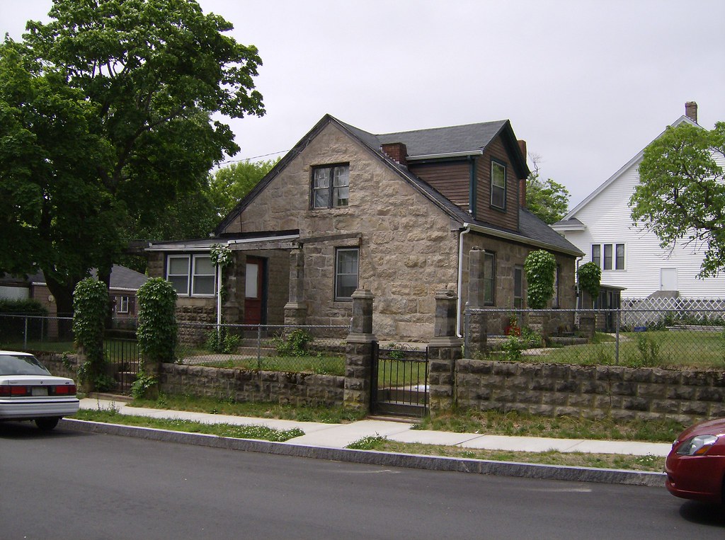 Stone house I've always like this house, despite seeing it… Flickr
