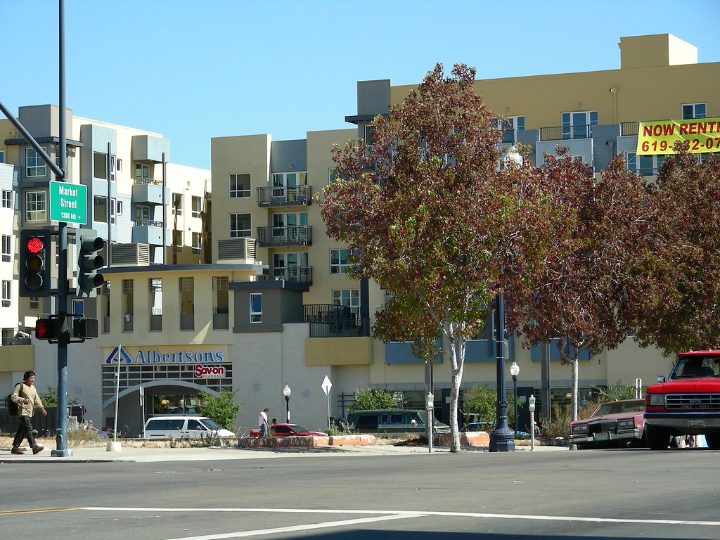 Albertsons Downtown San Diego gets its second large grocer… Flickr