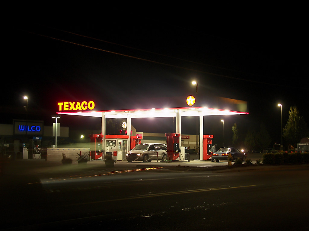 Underneath The Texaco Star The Texaco gas station in Stayt… Flickr