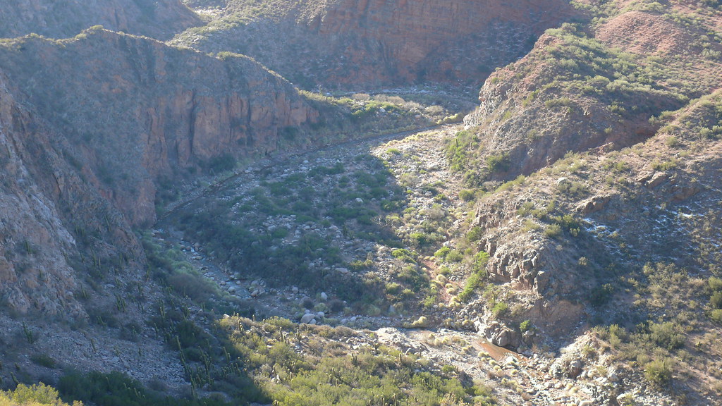 Rio abajo , rio abajo !!! Rio Miranda , serpenteando entre… Flickr