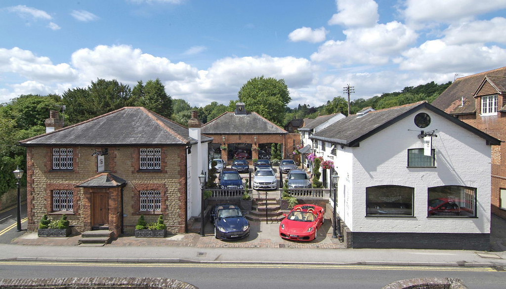 01 0V3 B087 Bramley Garage Flickr