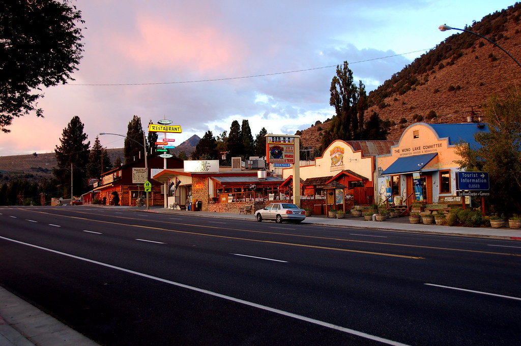 Dawn, Lee Vining CA This is a neat little town, but I can'… Flickr