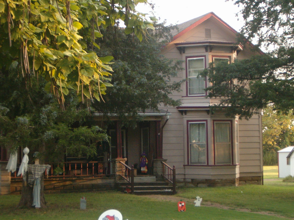 Levis House Liberal Missouri This house was used as a chur… Flickr