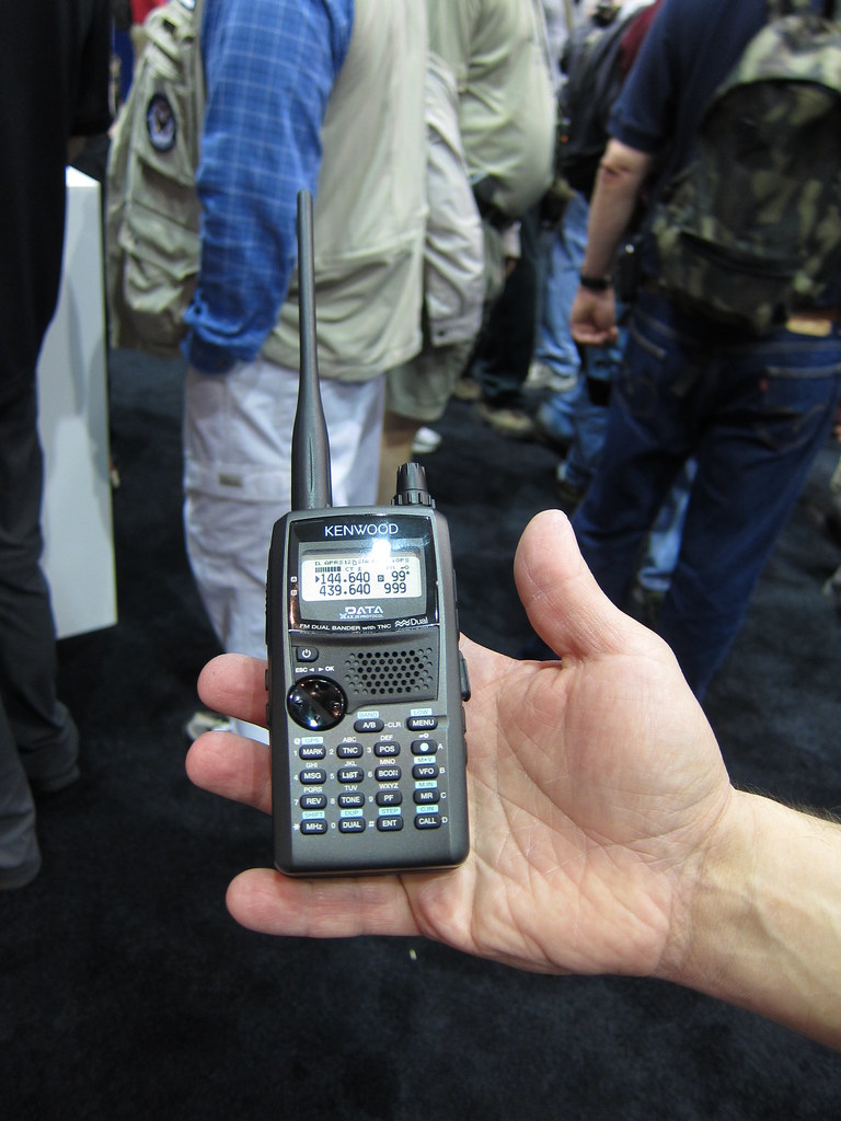 Kenwood THD72 Kenwood THD72 HT at Hamvention (nonworkin… Flickr