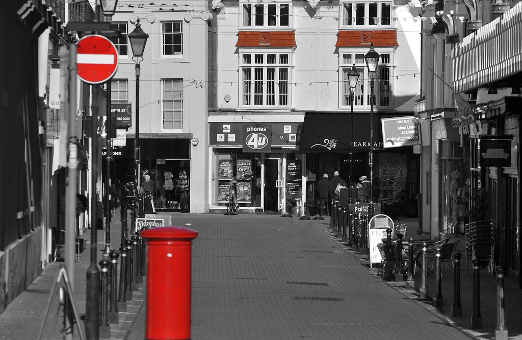 Montague Street Montague Street in Worthing. Richard Field Flickr