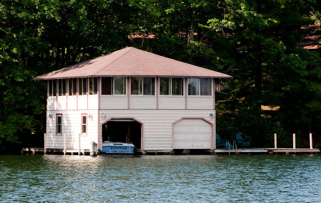 Minocqua Boat Houses19 Ted Engler Flickr