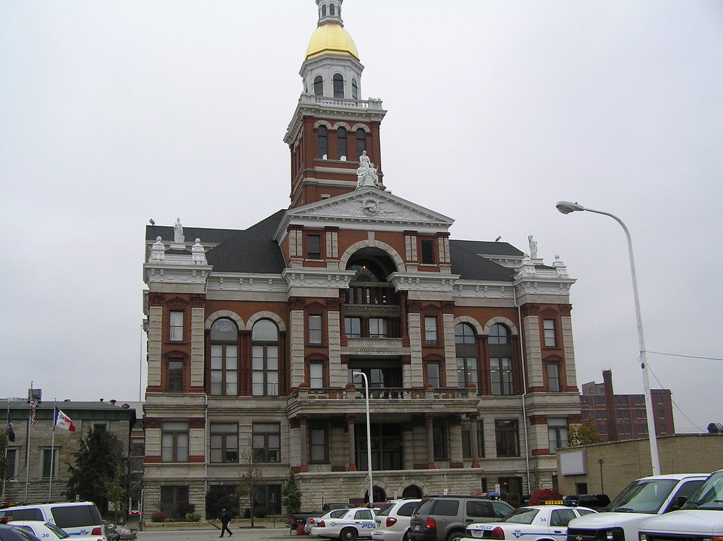 PA270615 Court House Dubuque Iowa wehawtin Flickr