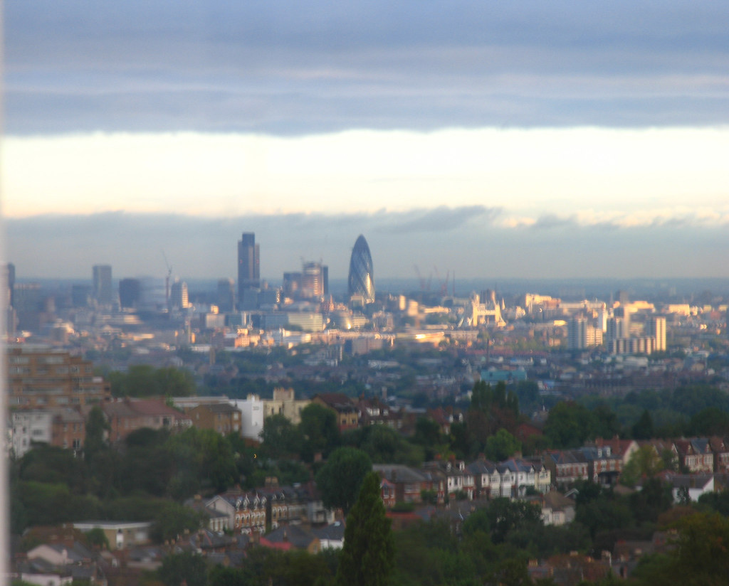 London 28.9.06 The ever changing light over London. © All … Flickr