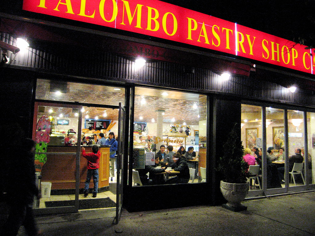 Italian pastries This little pastry shop on Arthur Ave in … Flickr