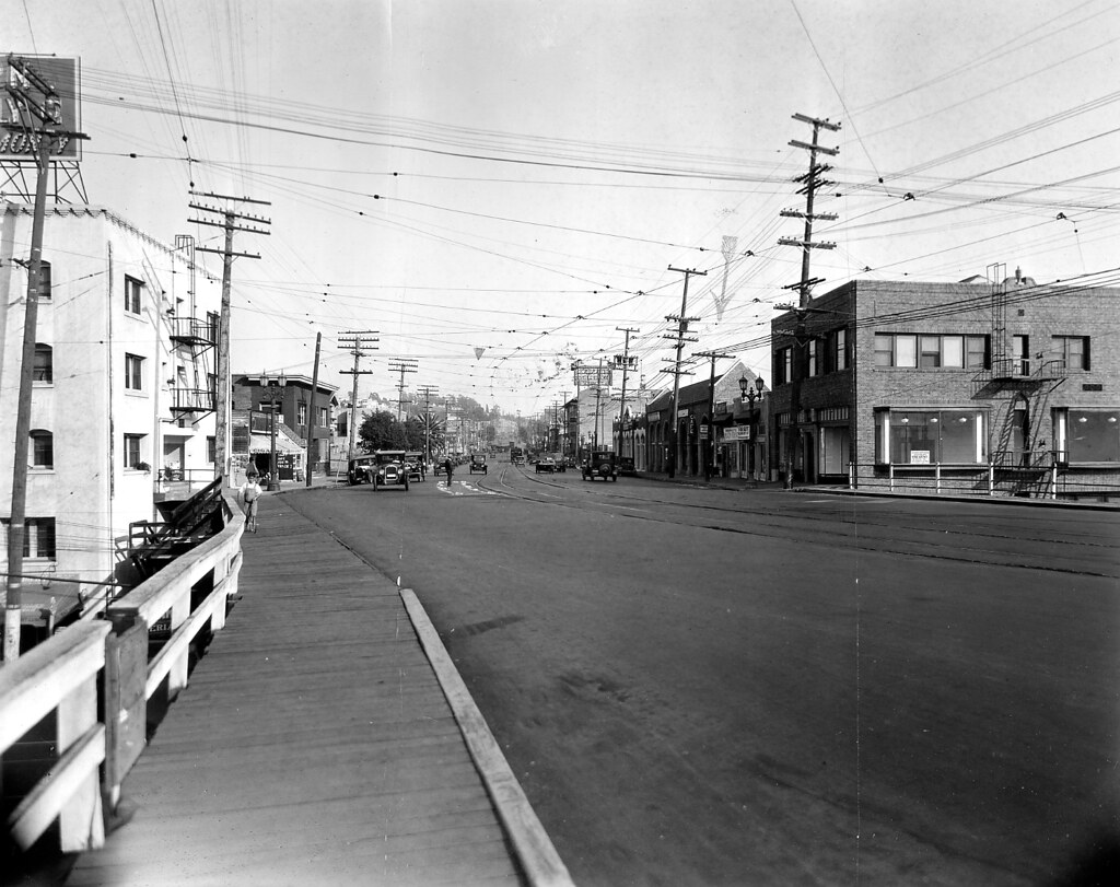 Sunset Boulevard, Echo Park a photo on Flickriver