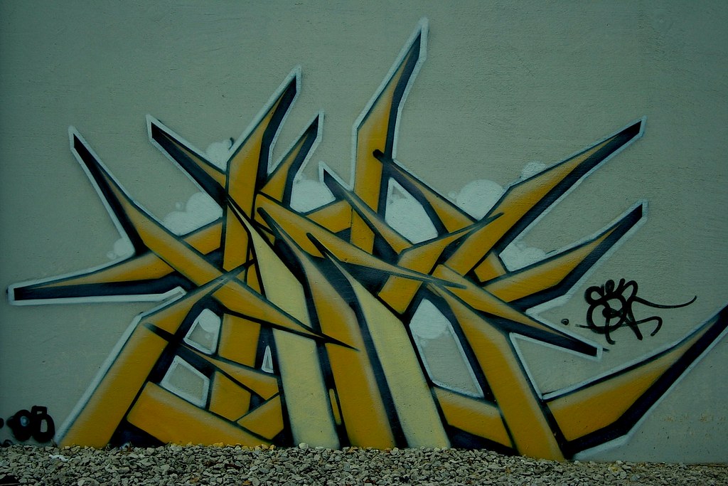 graffiti Can't read it. Springfield, Mo. flee the cities Flickr