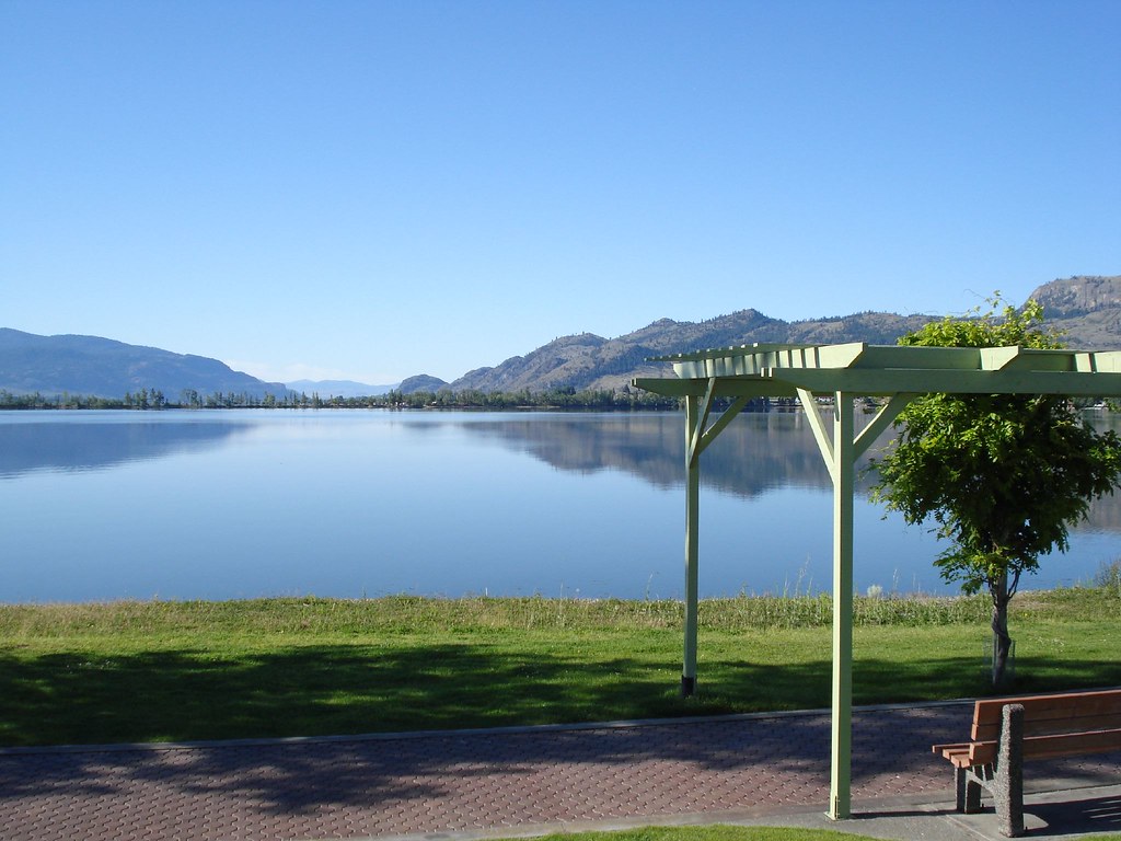 Osoyoos Osoyoos lake. Osoyoos is located in the interior o… Flickr