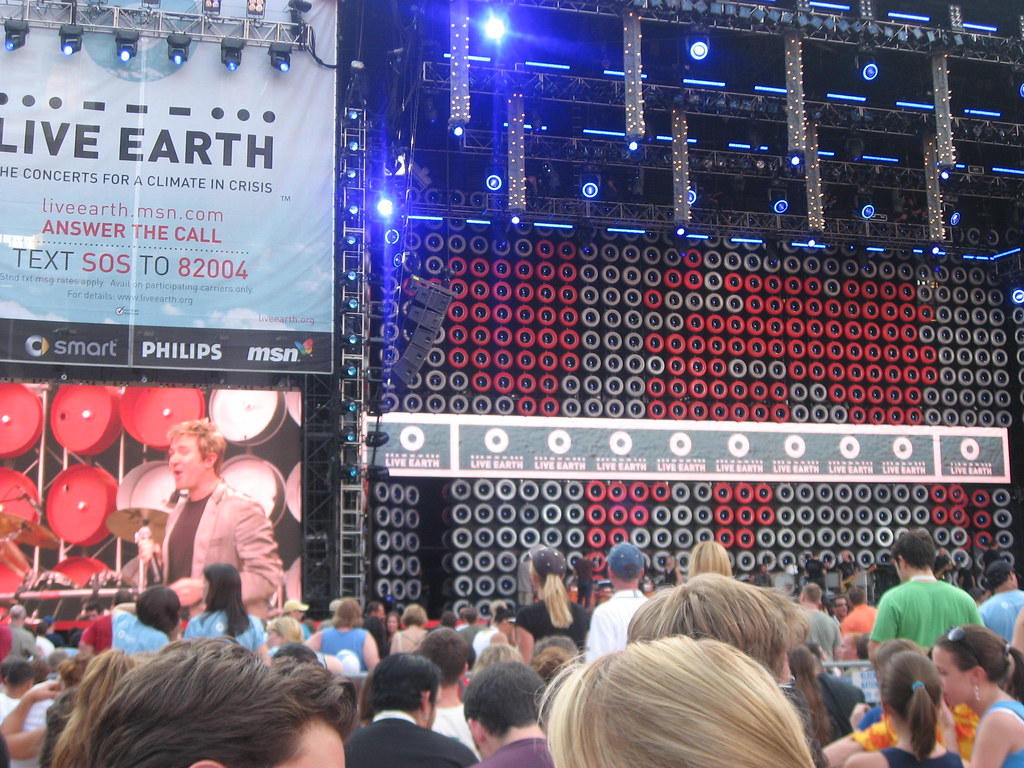 live earth stage ChickPhilA Flickr