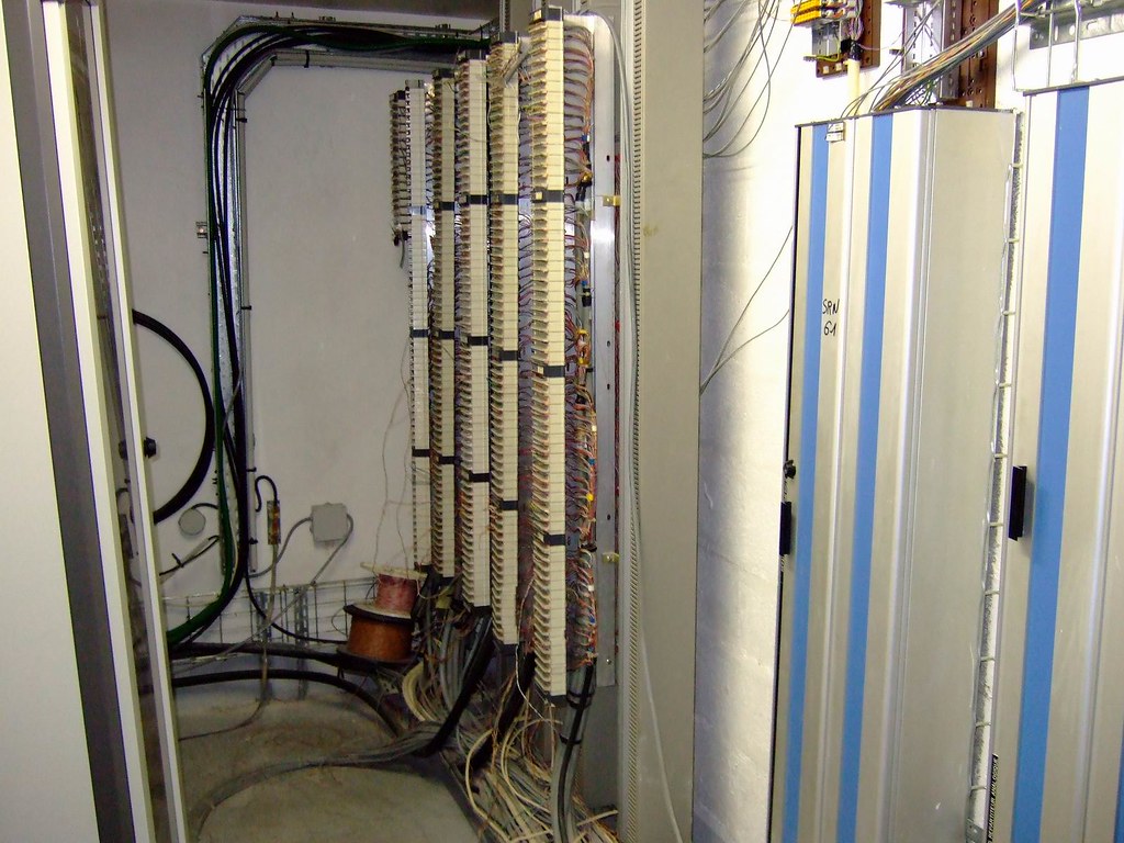 Sous répartiteur d'immeuble France Visite en image… Flickr