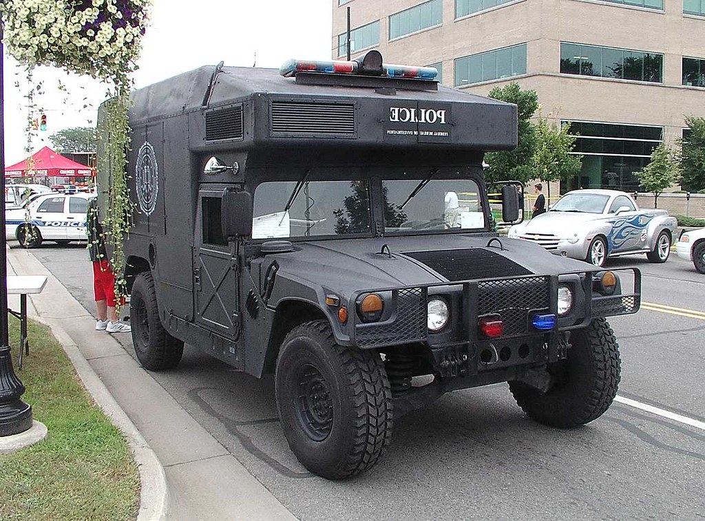 FBI Detroit Office SWAT_10 FBI SWAT Team Humvee Detroit Fi… Flickr