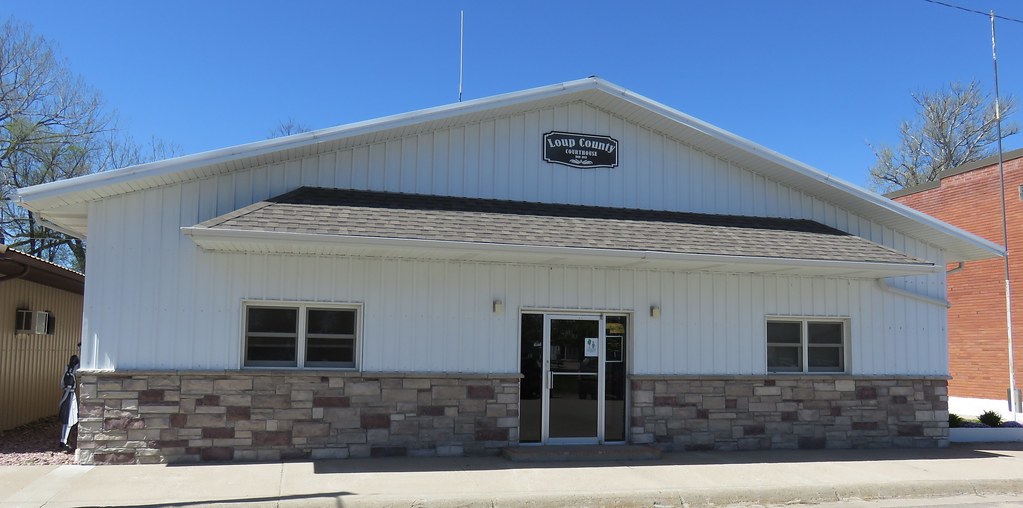 Loup County Courthouse (Taylor, Nebraska) Yes, this is a c… Flickr