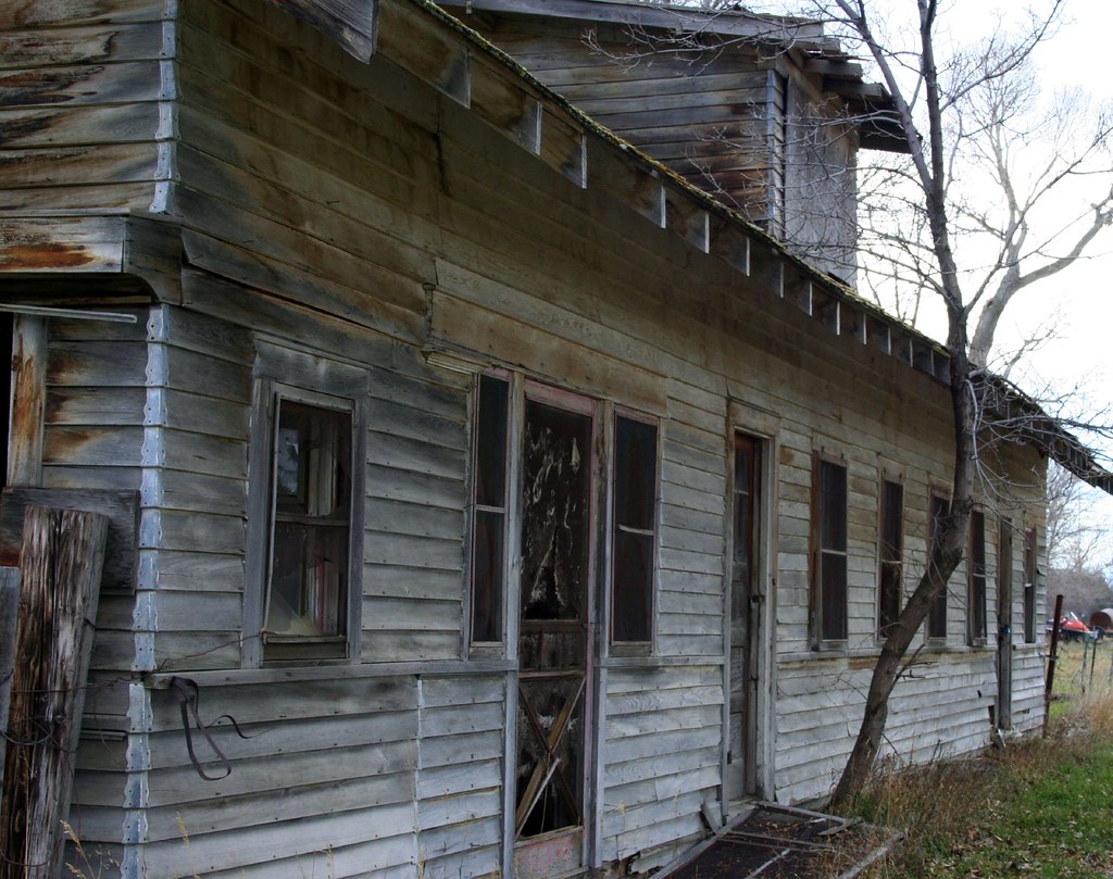 OLD BUNKHOUSE Out on a drive today we ran across this old … JET