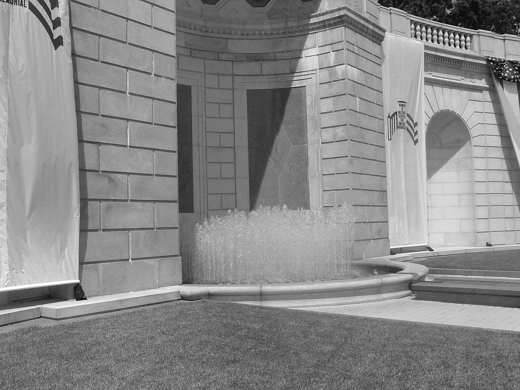 A fountain at Arlington Cemetary. Ashlee Flickr