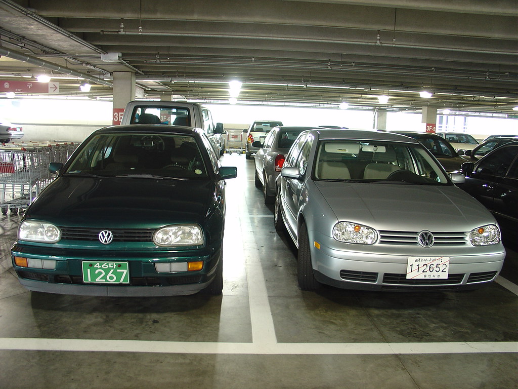 VW Golf MK3 vs. MK4 pepleo Flickr