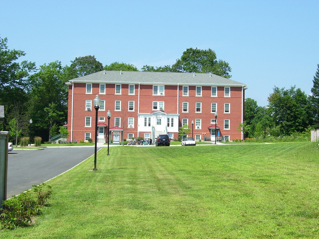 Hilltop Apartments West Hilltop Apartments West, on Hospit… Flickr