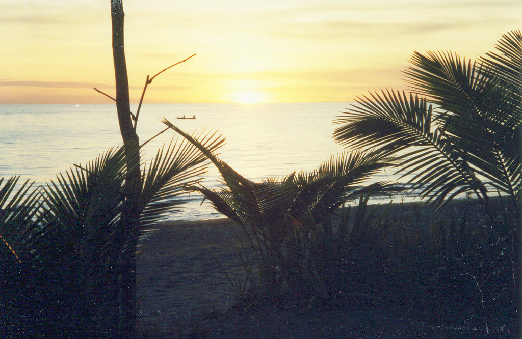 mindoro sunset lovely mindoro sunset!!!) saritarobinson Flickr