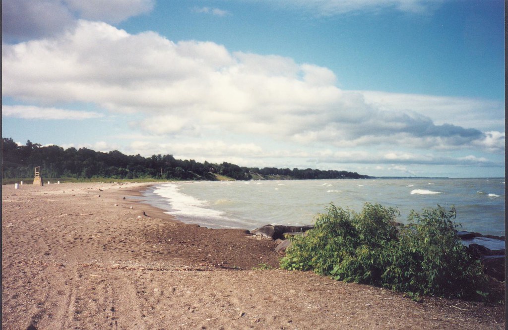 Lake Erie beach Walnut Beach, Ashtabula Ohio Charly Flickr