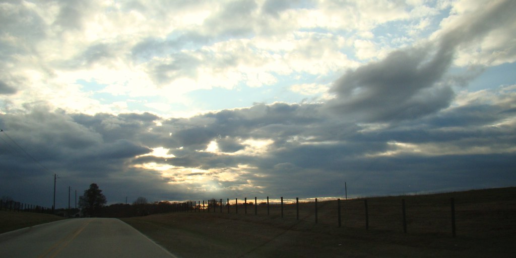 East Lake Road, April 2010 shlbylng Flickr