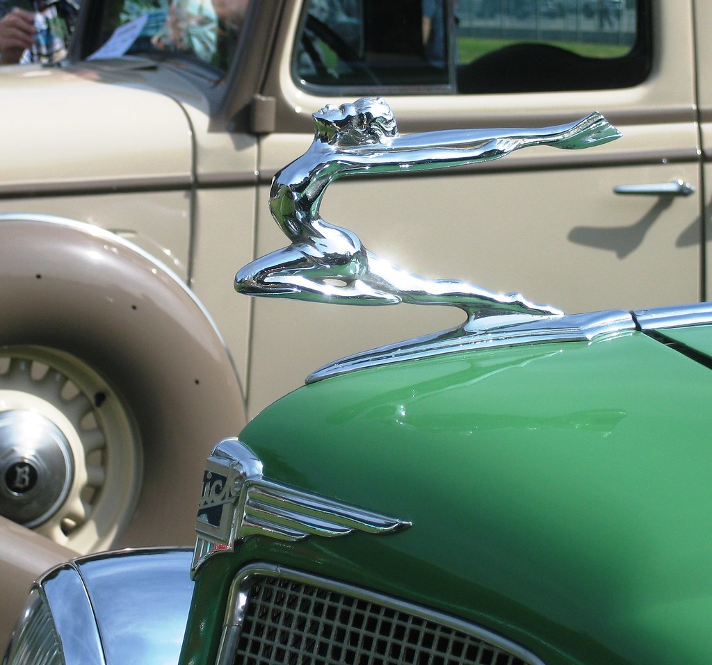 Buick Hood Ornament & Emblem 1935 Buick Club Meet, Glend… Flickr