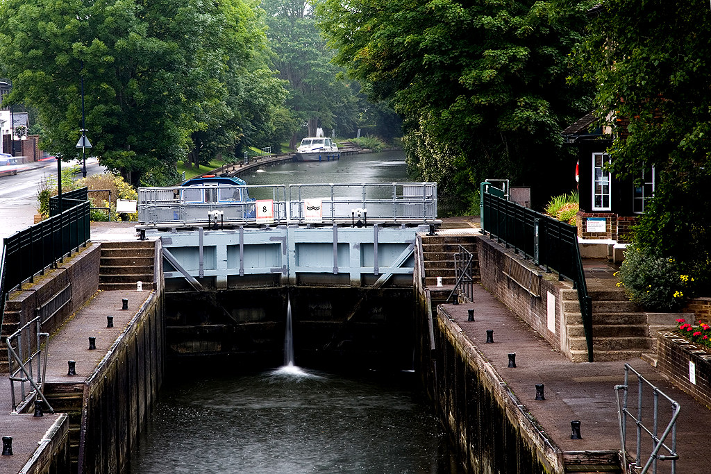Boulters Lock Maidenhead in the rain Peter Meade Flickr